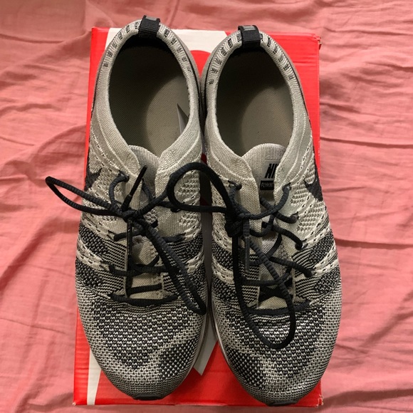 nike flyknit trainer pale grey